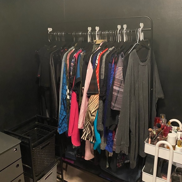 Meet your Posher, Hello Kitty - Picture 3 of 5